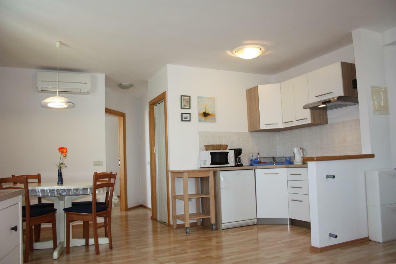 Apartment Nirvana Vrsar Exterior foto